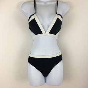 Cupshe Two Piece Swimsuit Black/White Size Small